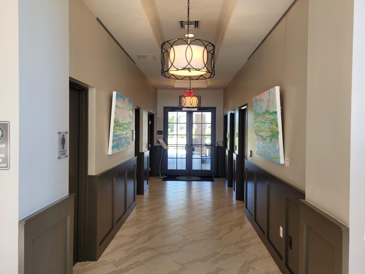 SCGC Hallway Between Golf Shop and Restaurant.